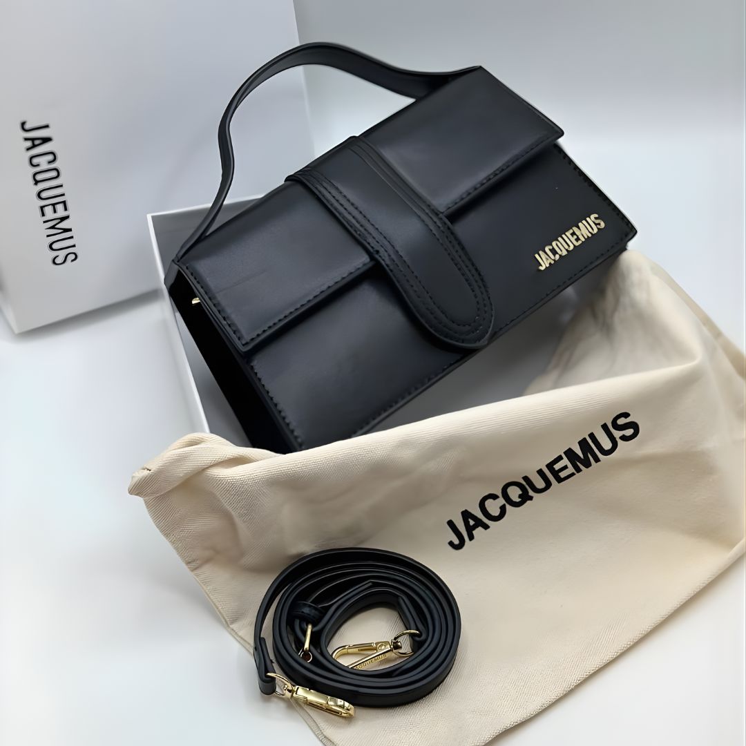 Jacquemus Bambino Bag Snatchel