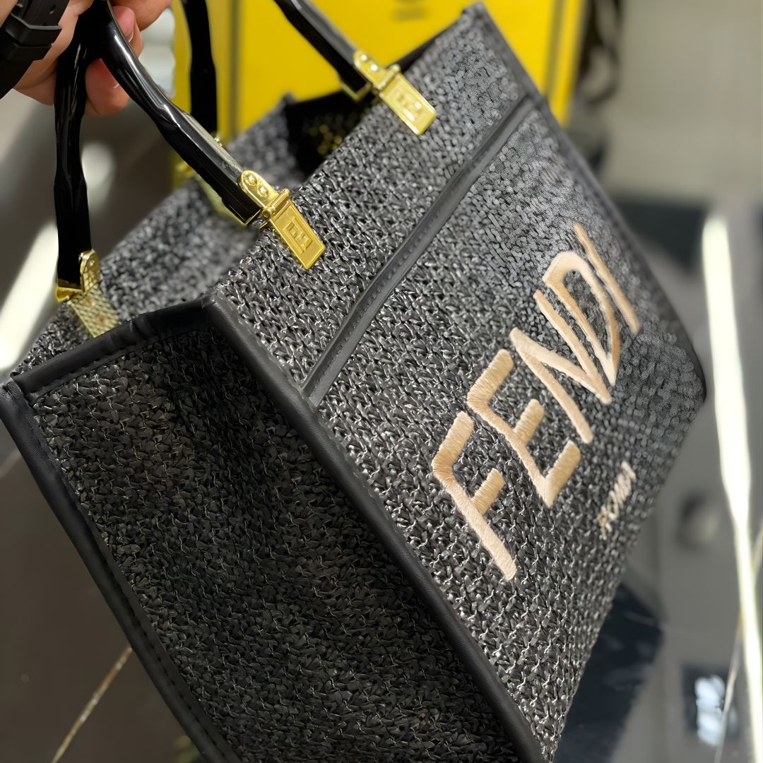 Fendi Rome Tote Bag - Black