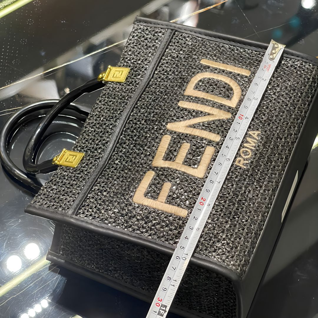 Fendi Rome Tote Bag - Black