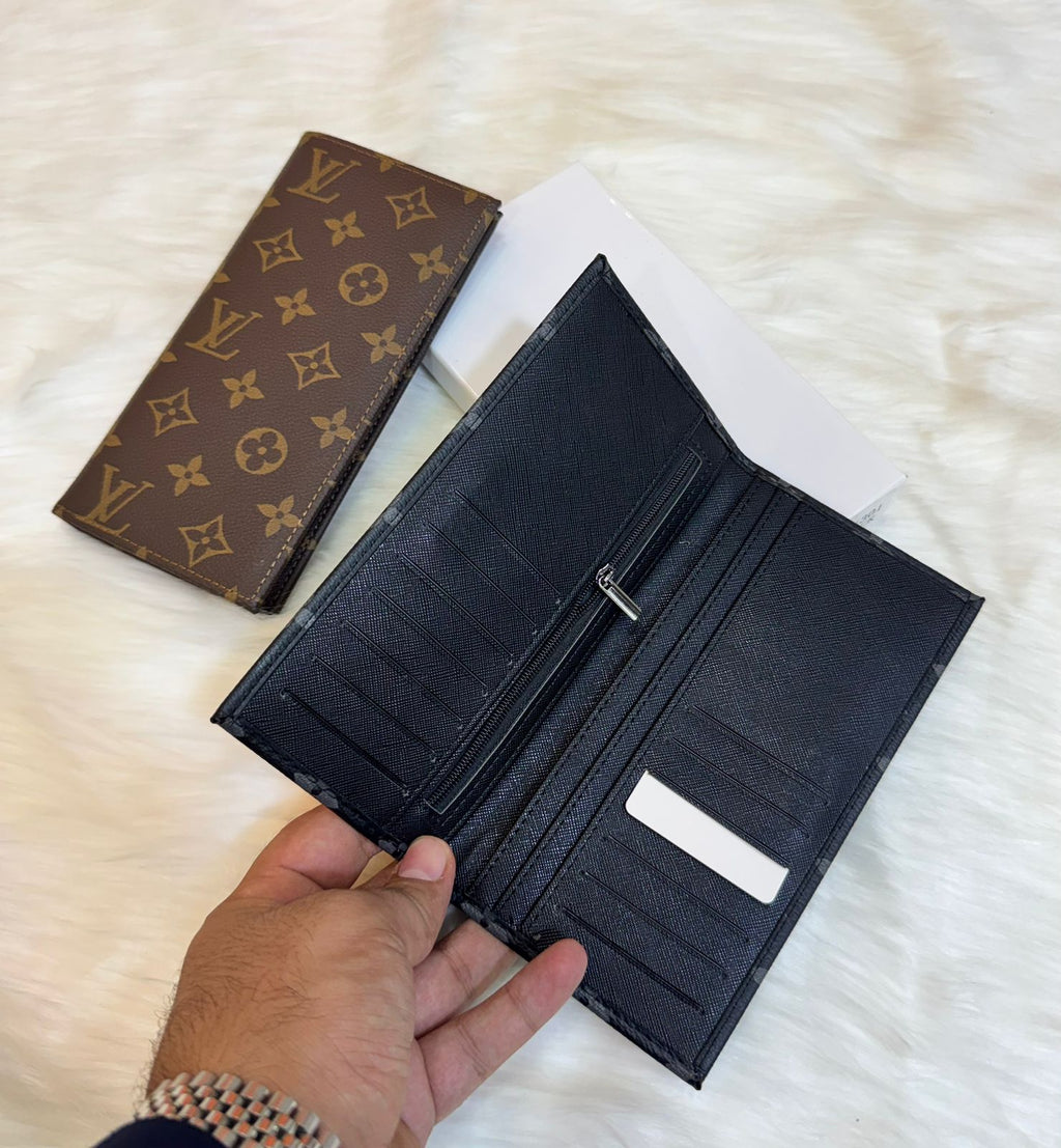 Unisex Louis Vuitton Brazza Wallet