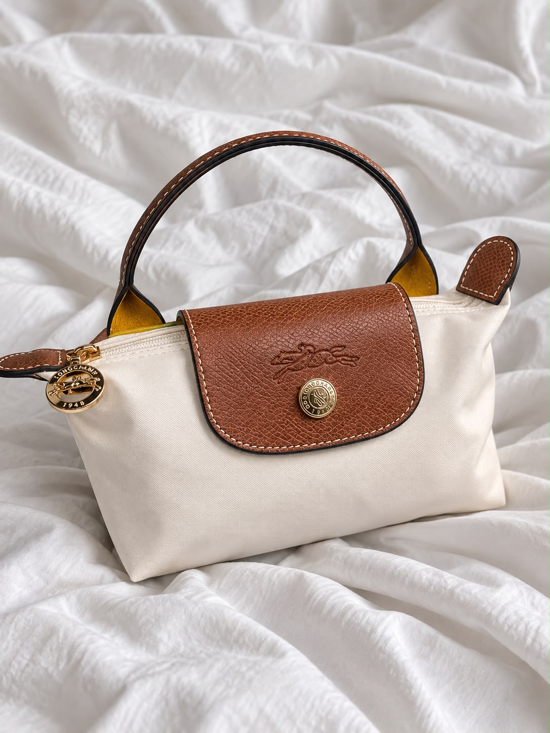 LONGCHAMP MINI POUCH WITH HANDLE