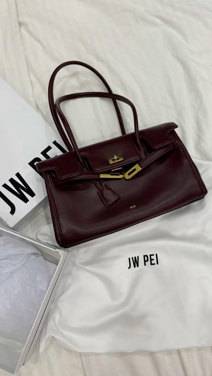 JWPEI Yara Shoulder Bag