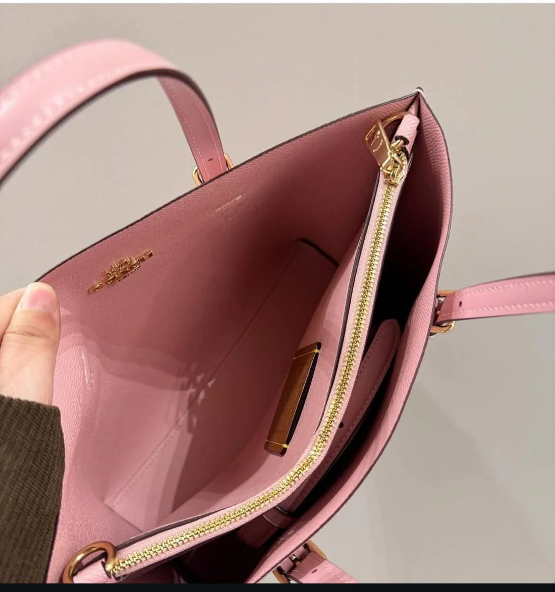 Coach Mollie Tote Bag 25